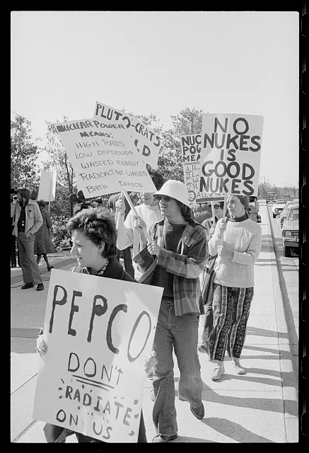 [People carrying picket signs protesting against nuclear power and the Potomac Electric Power Company (PEPCO)]