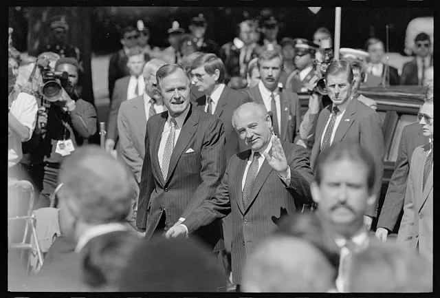 [Soviet Union-United States summit arrival ceremony with President H.W. Bush and Mikhail Gorbachev]