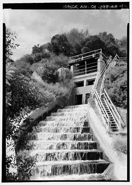 1. View northwest of 1st Aqueduct Cascades portal - Los Angeles Aqueduct, Cascades Structures, Los Angeles, Los Angeles County, CA