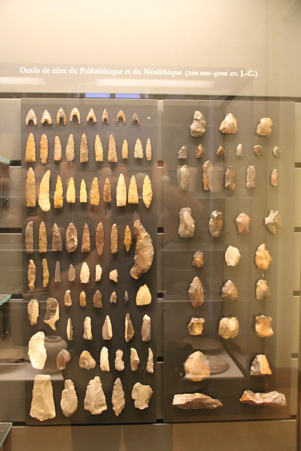 Ancient Egypt Paleolithic & Neolithic Stone Weapons & Tools (28426678975)