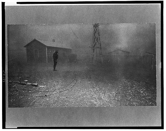 Dust storm. It was conditions of this sort which forced many farmers to abandon the area. Spring 1935. New Mexico