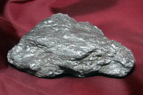Hematite grise terrestre