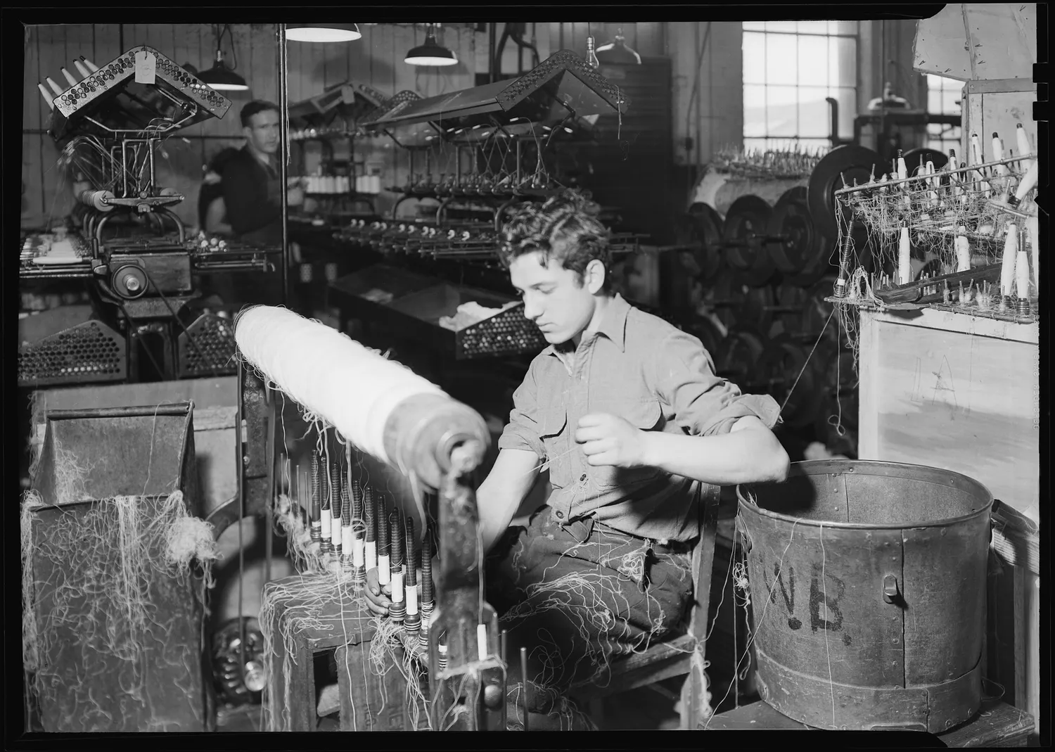 Paterson, New Jersey - Textiles. (Textile worker.) - NARA - 518594