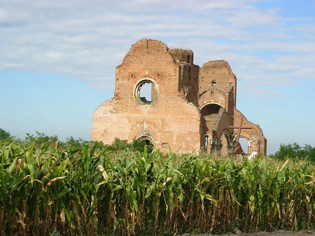 Ruins of the medieval Catholic church of Arač