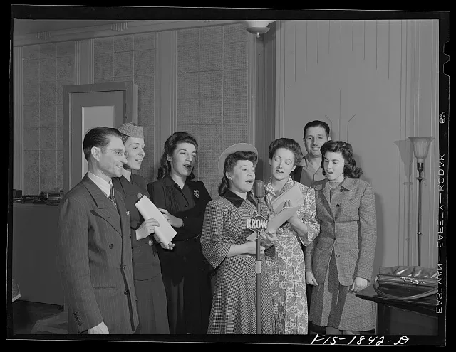 This group of people put on an hour program daily in the Portuguese language over station KROW in Oakland, California. In addition to their regular activities, their news programs have gained new importance in the last few months as they strive to keep all the Portuguese people of the section well-informed. They have also participated in many drives for the Red Cross, United Service Organization (USO), war bonds and stamps, etc.