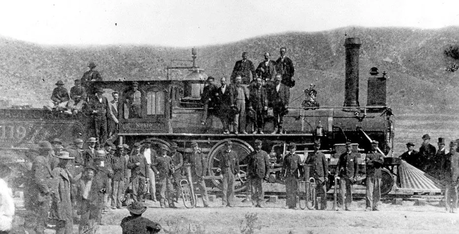 Union Pacific No 119 with US 21st Infantry Band