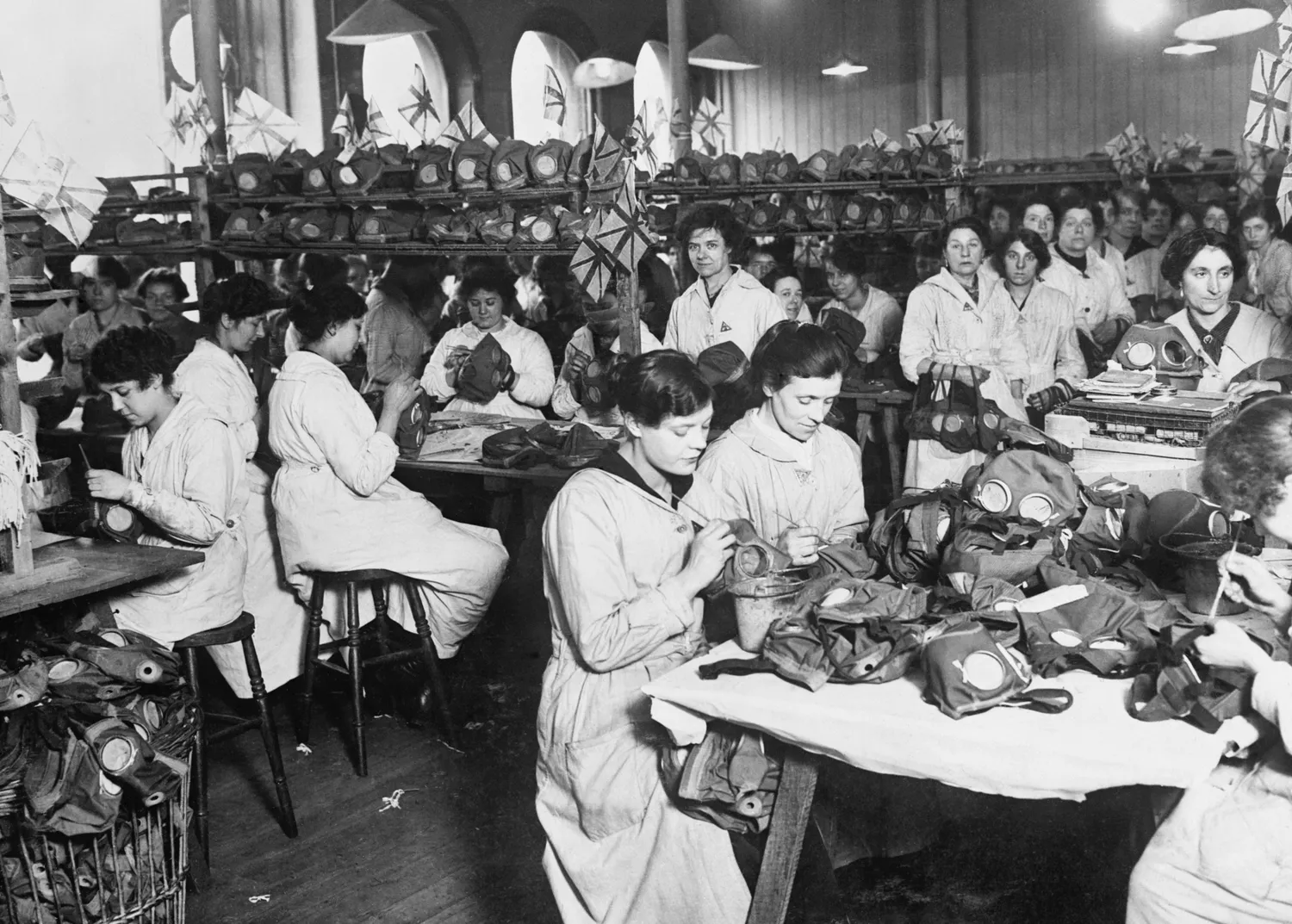 Women war workers in the doping room of a gas-mask factory during the First World War. Q28587
