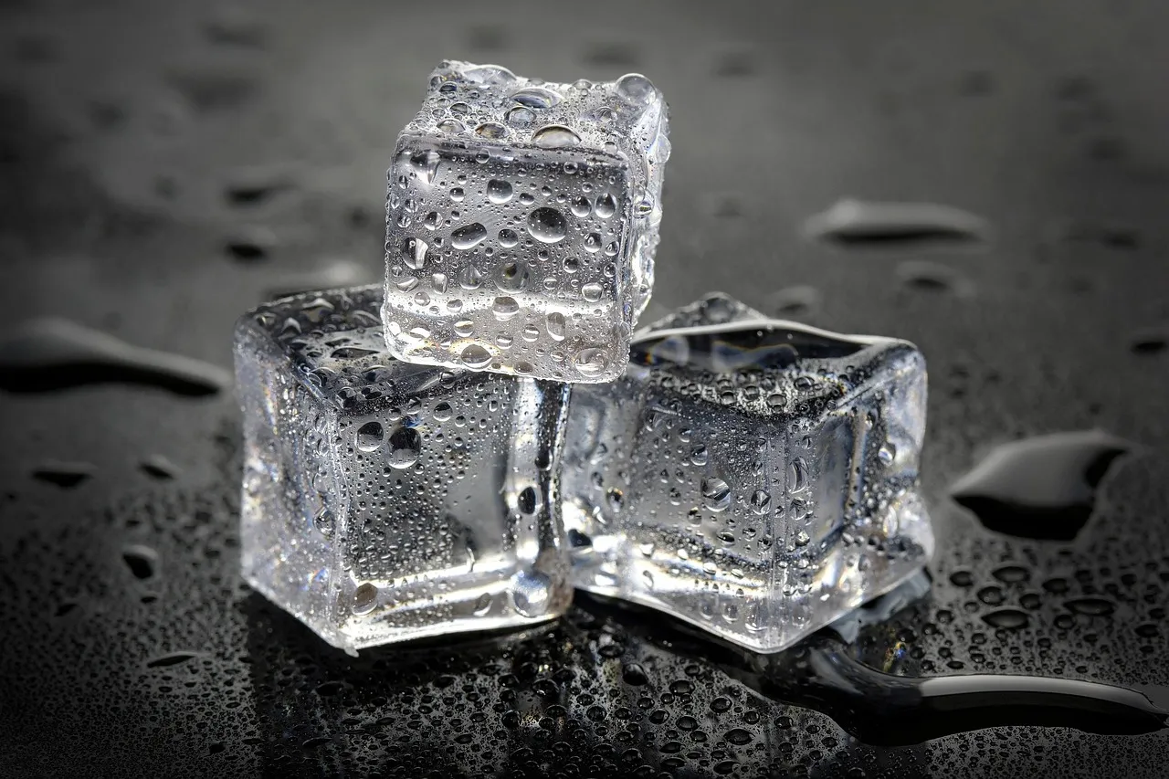 ice, artificial ice, studio ice, macro, decor, the scenery, drops, marco, glass, ice cubes, ice cube, 7artisans, 7artisans 60mm, china lens, chinese lens, ice, ice, ice, ice, ice, ice cubes, ice cubes, ice cubes, ice cube, ice cube, ice cube