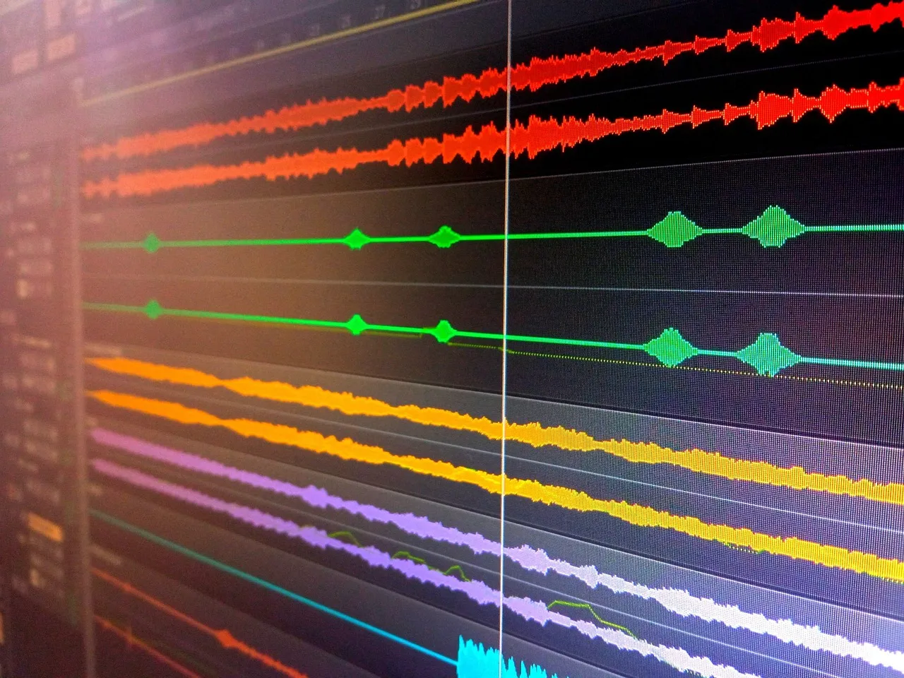 music, sound waves, audio, sound, colorful, mix, track, computer, closeup, música, sonido, color, mezcla, tracks, sound waves, sound waves, sound waves, sound waves, sound waves